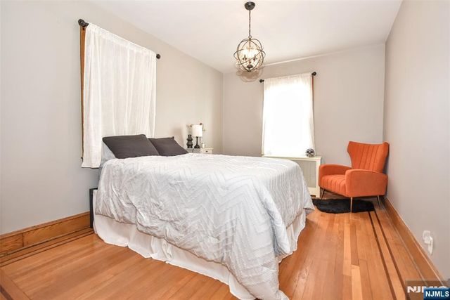 519 Saint Pauls Avenue, Cliffside Park, NJ 07010