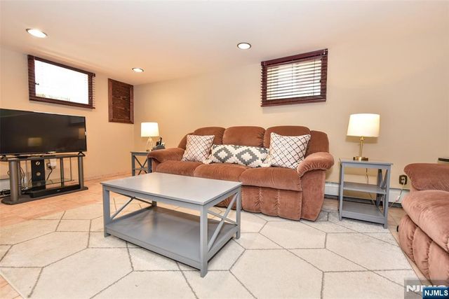519 Saint Pauls Avenue, Cliffside Park, NJ 07010