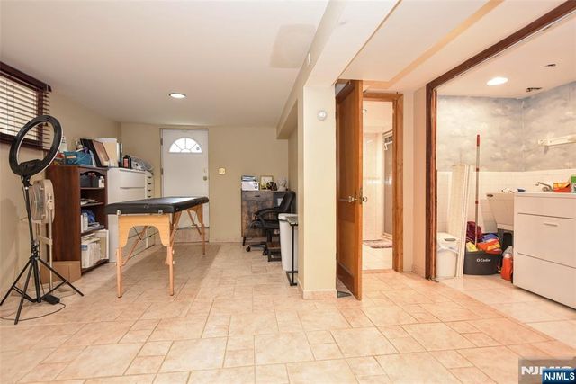 519 Saint Pauls Avenue, Cliffside Park, NJ 07010