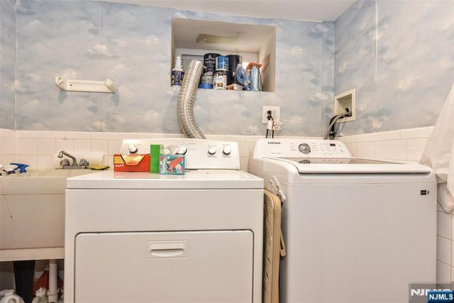 519 Saint Pauls Avenue, Cliffside Park, NJ 07010