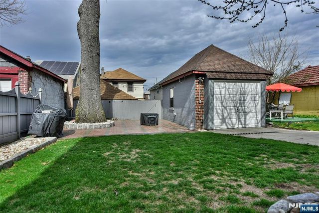 519 Saint Pauls Avenue, Cliffside Park, NJ 07010