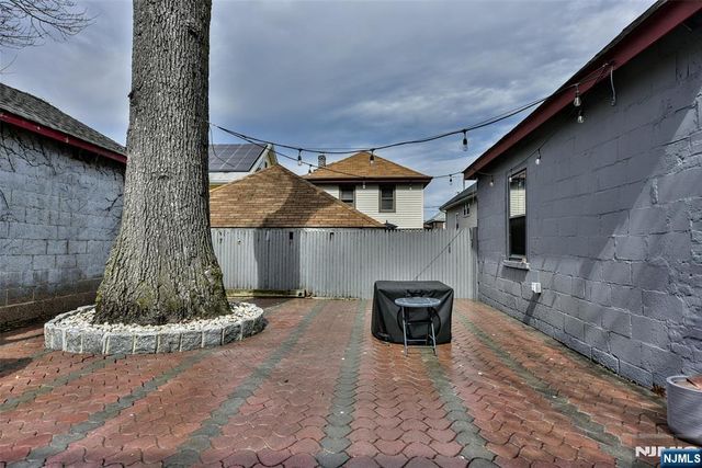 519 Saint Pauls Avenue, Cliffside Park, NJ 07010
