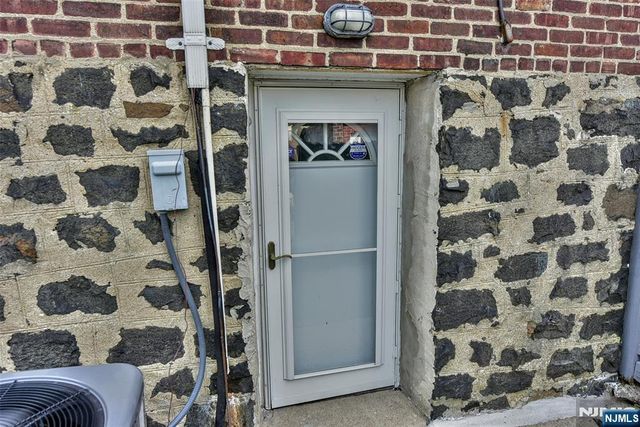 519 Saint Pauls Avenue, Cliffside Park, NJ 07010