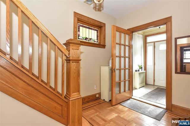 519 Saint Pauls Avenue, Cliffside Park, NJ 07010