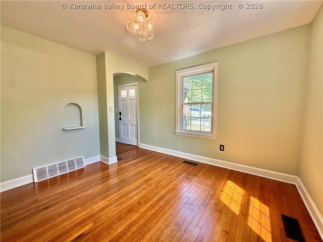 403 Swinburn Street, Charleston, WV 25302