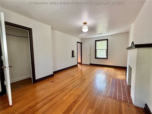 403 Swinburn Street, Charleston, WV 25302