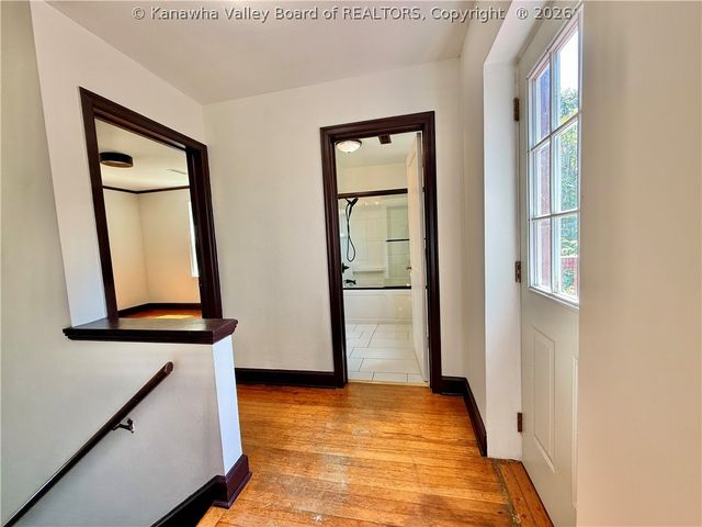 403 Swinburn Street, Charleston, WV 25302