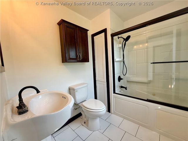 403 Swinburn Street, Charleston, WV 25302