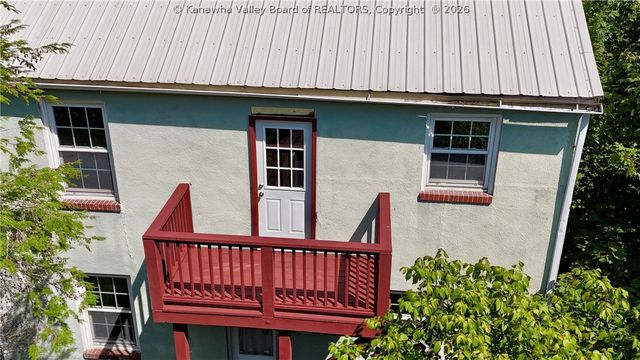 403 Swinburn Street, Charleston, WV 25302