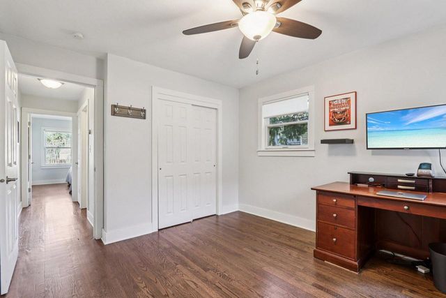 8112 N Santa Monica BOULEVARD, Fox Point, WI 53217