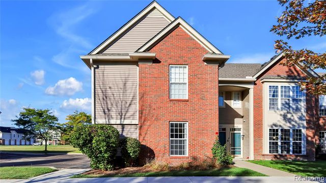 51817 Lionel Lane, Chesterfield, MI 48051