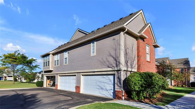 51817 Lionel Lane, Chesterfield, MI 48051