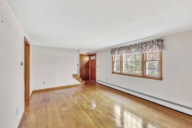 360 Airline Rd, Dennis, MA 02660