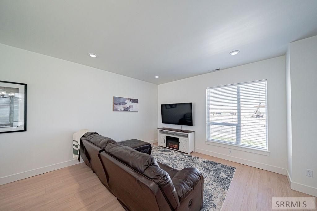 Image 8 of property listing at 2171 Pebble Brook Court, Rexburg, ID 83440