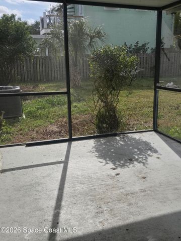910 S Orlando Avenue, Cocoa Beach, FL 32931