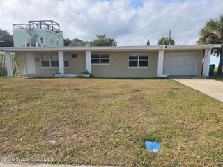 910 S Orlando Avenue, Cocoa Beach, FL 32931