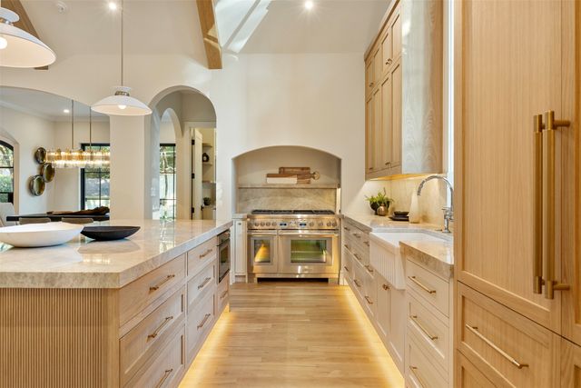 9107 Mercer Drive, Dallas, TX 75228