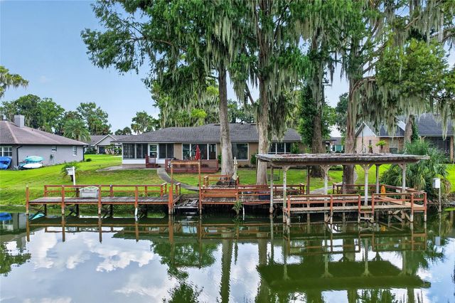 235 TEMPLE CIRCLE, Eustis, FL 32726