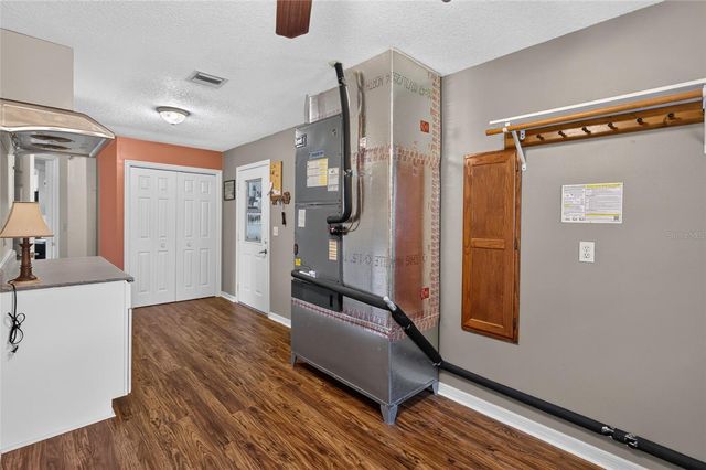 235 TEMPLE CIRCLE, Eustis, FL 32726