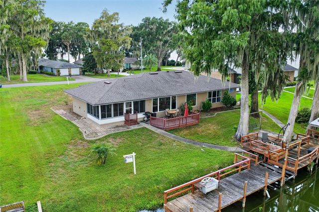 235 TEMPLE CIRCLE, Eustis, FL 32726