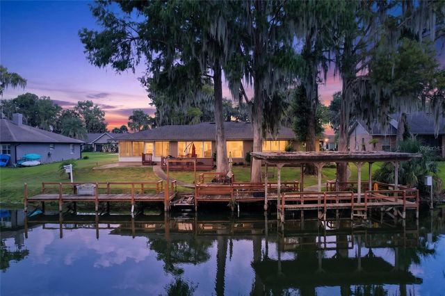 235 TEMPLE CIRCLE, Eustis, FL 32726