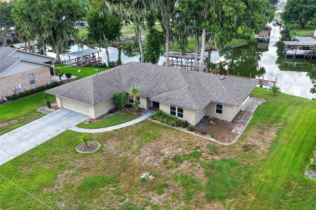 235 TEMPLE CIRCLE, Eustis, FL 32726