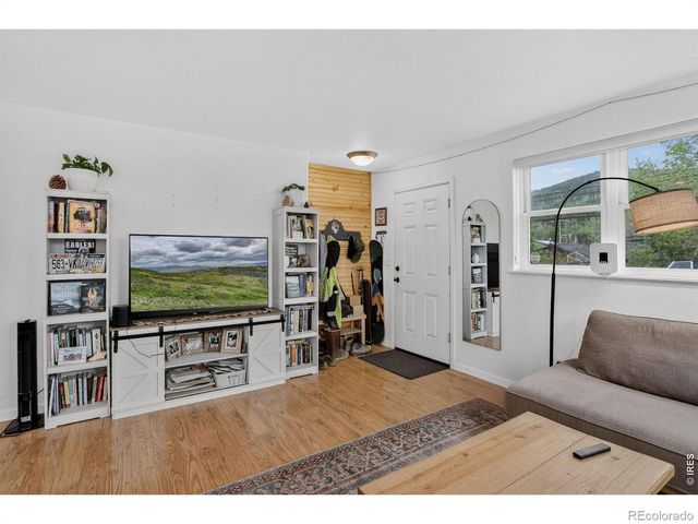 185 E 2nd Street, Nederland, CO 80466