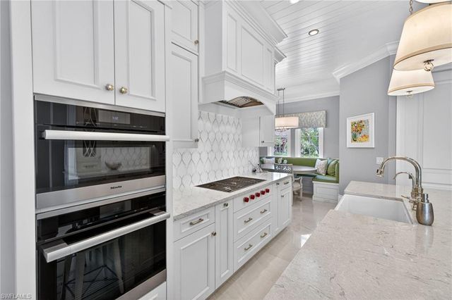 2679 CALADIUM WAY, Naples, FL 34105