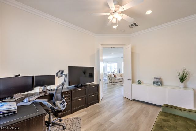 2984 Foxtail Creek Avenue, Henderson, NV 89052