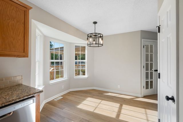 105 Four Season Dr, Murfreesboro, TN 37129
