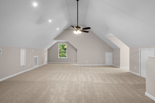 105 Four Season Dr, Murfreesboro, TN 37129