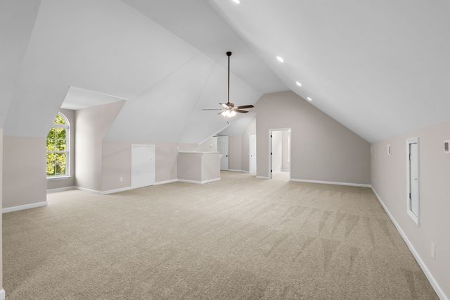 105 Four Season Dr, Murfreesboro, TN 37129