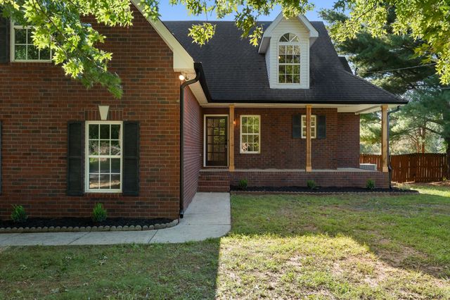 105 Four Season Dr, Murfreesboro, TN 37129
