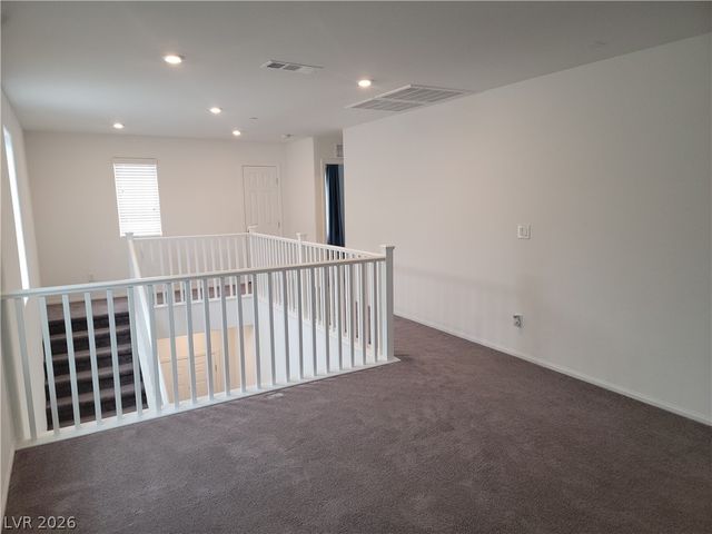 6088 Rose Springs Avenue, Las Vegas, NV 89130