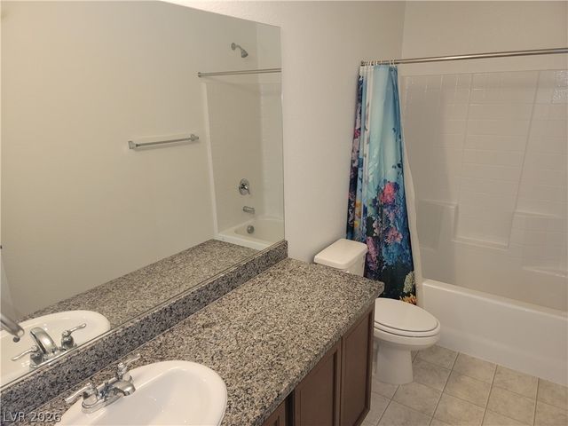 6088 Rose Springs Avenue, Las Vegas, NV 89130