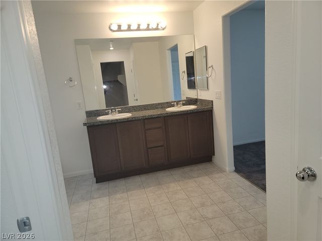 6088 Rose Springs Avenue, Las Vegas, NV 89130