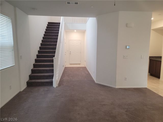 6088 Rose Springs Avenue, Las Vegas, NV 89130