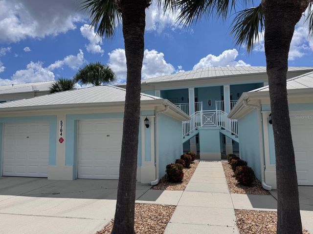 5764 SABAL TRACE DRIVE 201, North Port, FL 34287