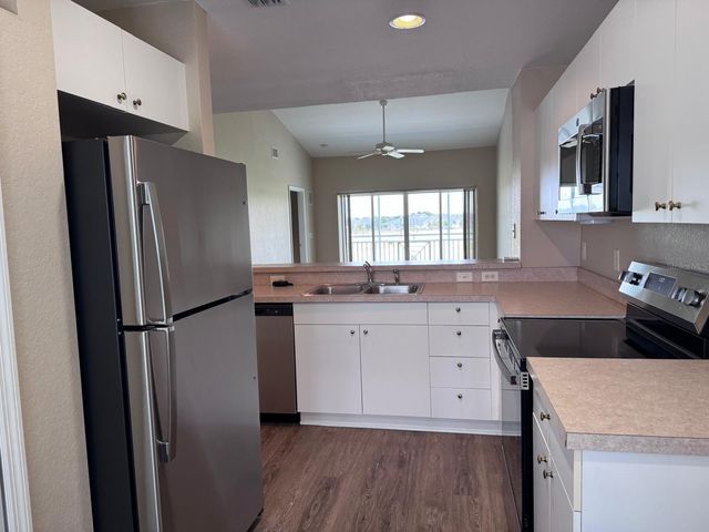 5764 SABAL TRACE DRIVE 201, North Port, FL 34287