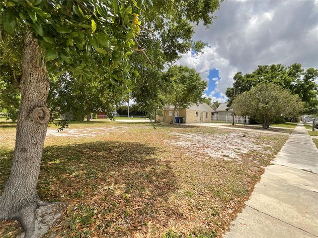 219 27TH STREET W, Bradenton, FL 34205