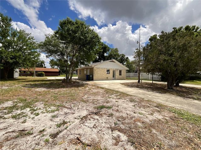 219 27TH STREET W, Bradenton, FL 34205