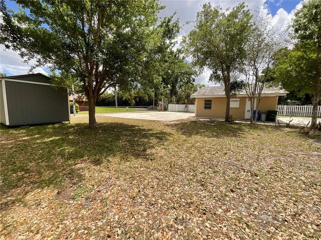 219 27TH STREET W, Bradenton, FL 34205