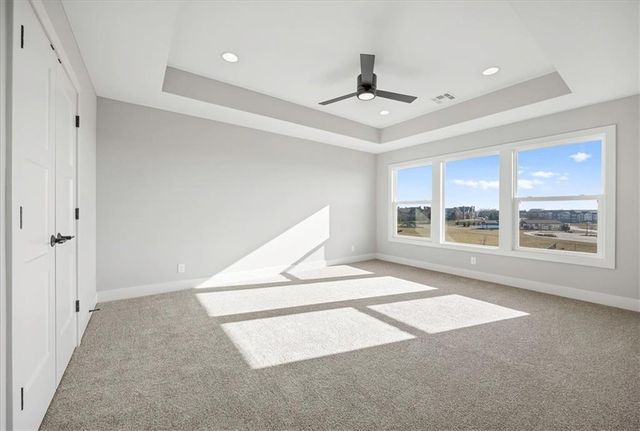 1801 SW Arbormist Drive, Lee's Summit, MO 64082