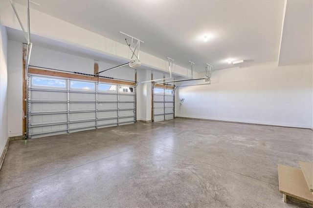 1801 SW Arbormist Drive, Lee's Summit, MO 64082