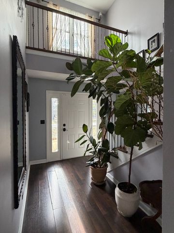 11644 W Elmwood Place, Deerfield, IL 60015