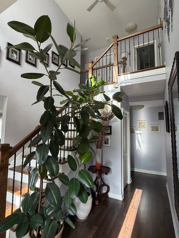 11644 W Elmwood Place, Deerfield, IL 60015