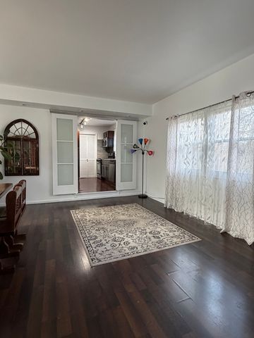 11644 W Elmwood Place, Deerfield, IL 60015