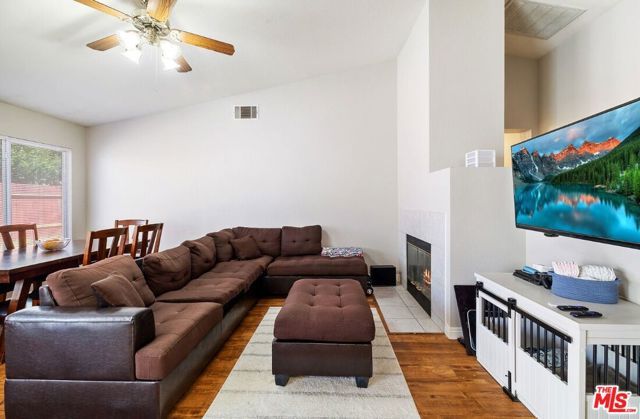 2156 Knollwood Court, Rosamond, CA 93560