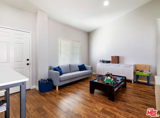 2156 Knollwood Court, Rosamond, CA 93560