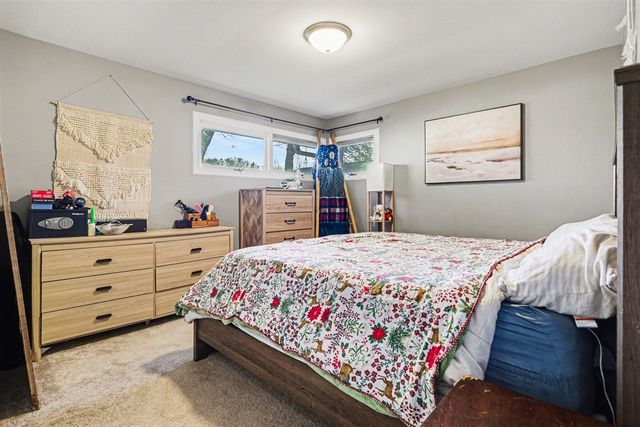 133 W Hughes Street, Marshall, MI 49068